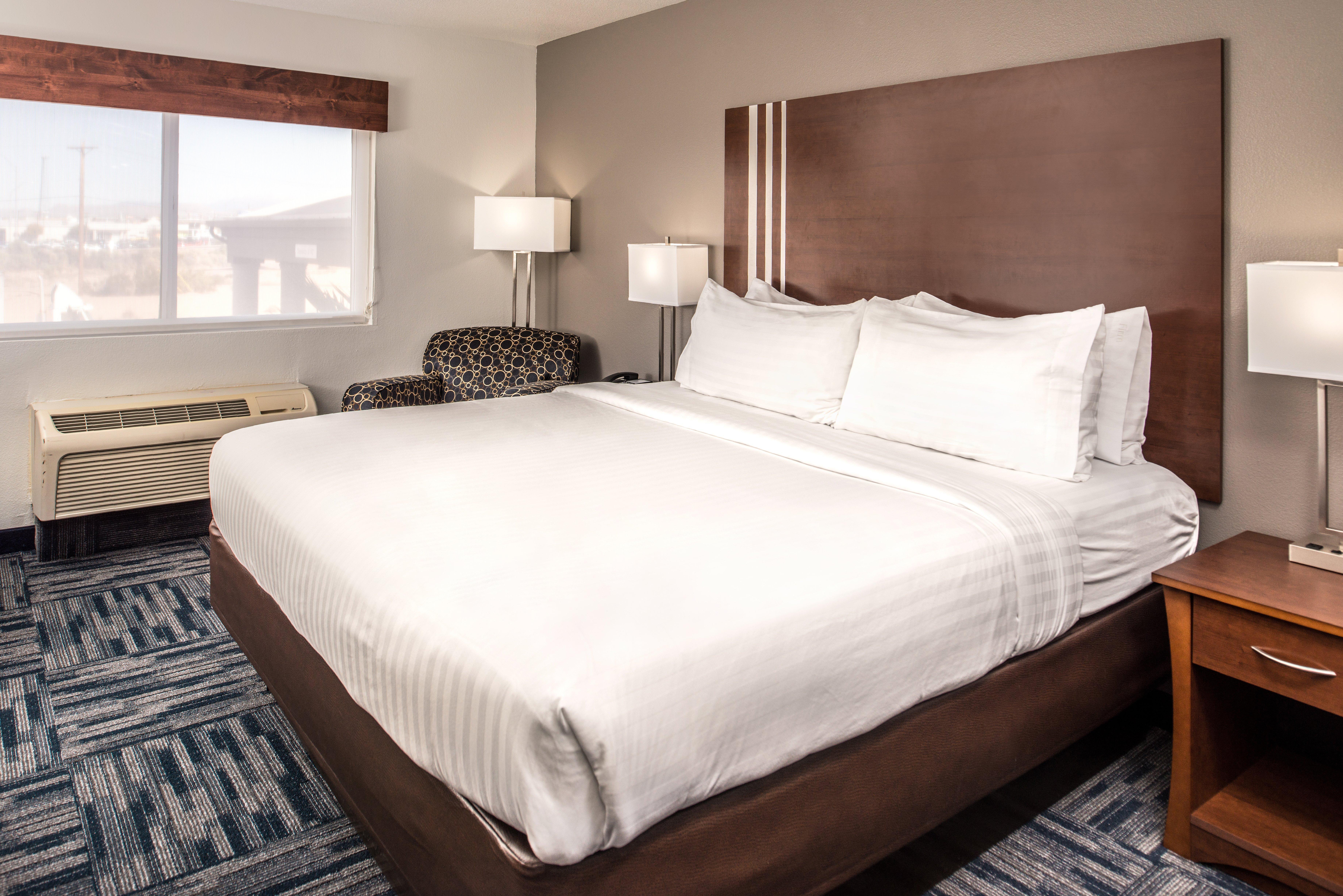 Hotel Express & Highway 54/70 By Ihg