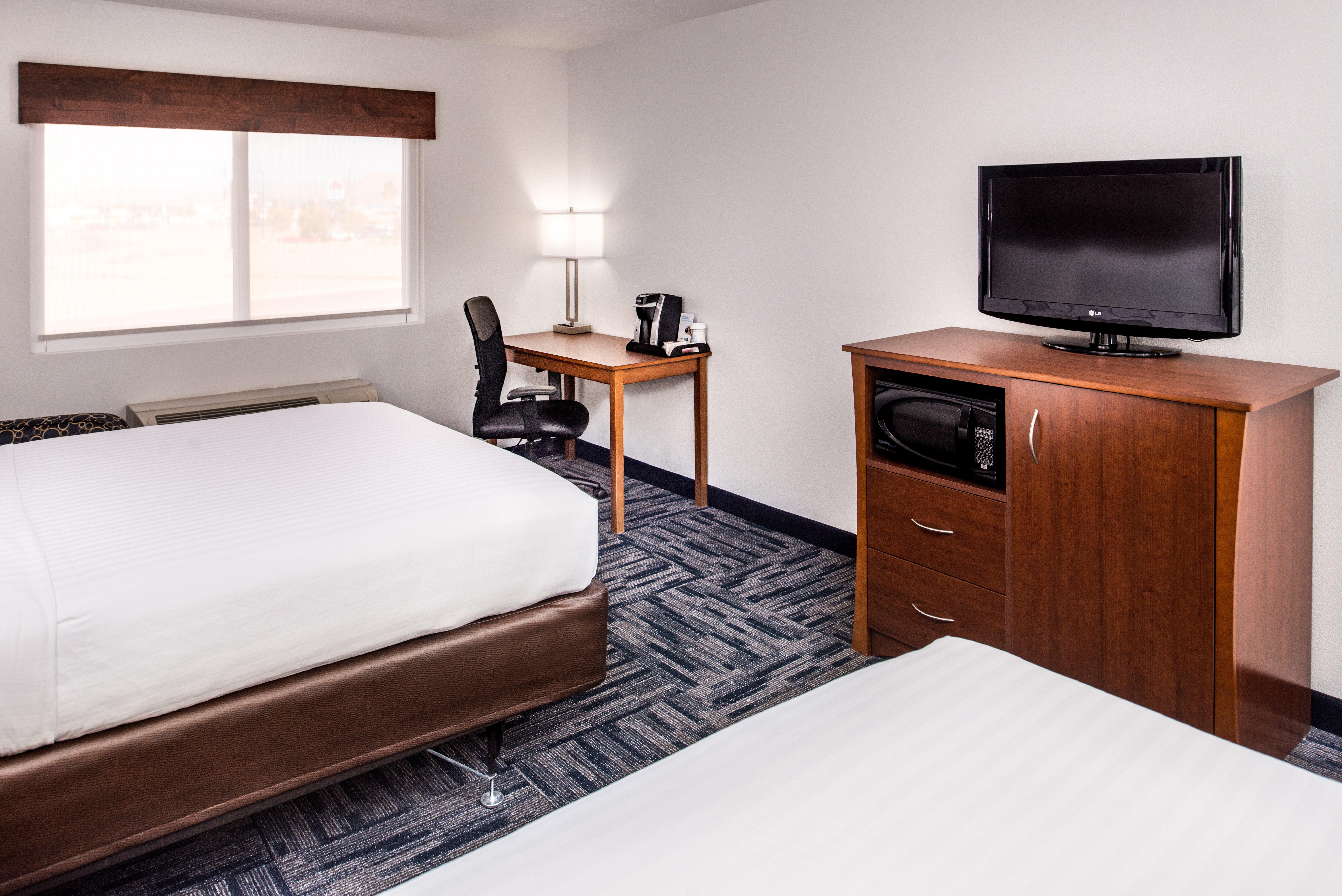 Hotel Express & Highway 54/70 By Ihg