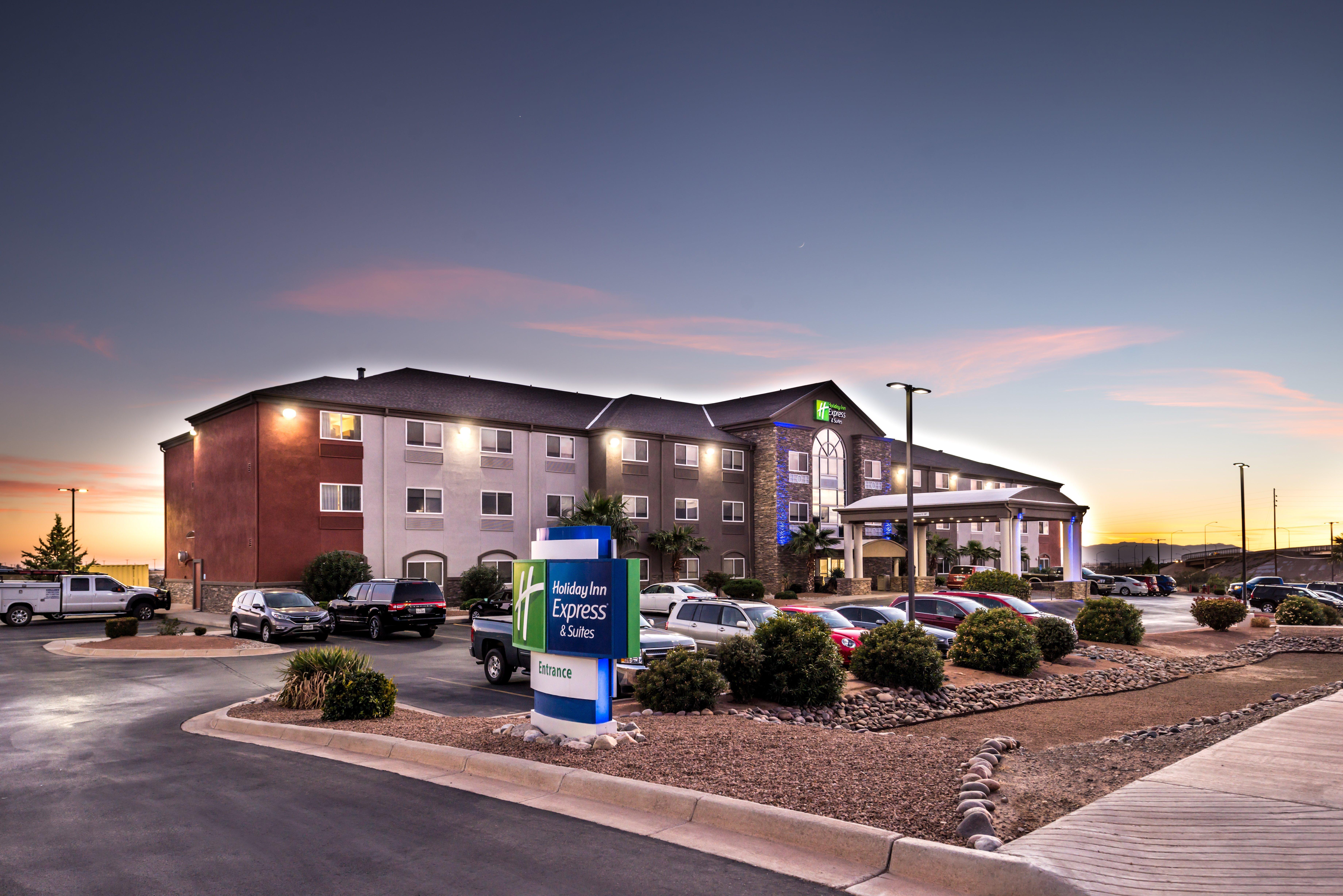 Express & Highway 54/70 By Ihg 2*