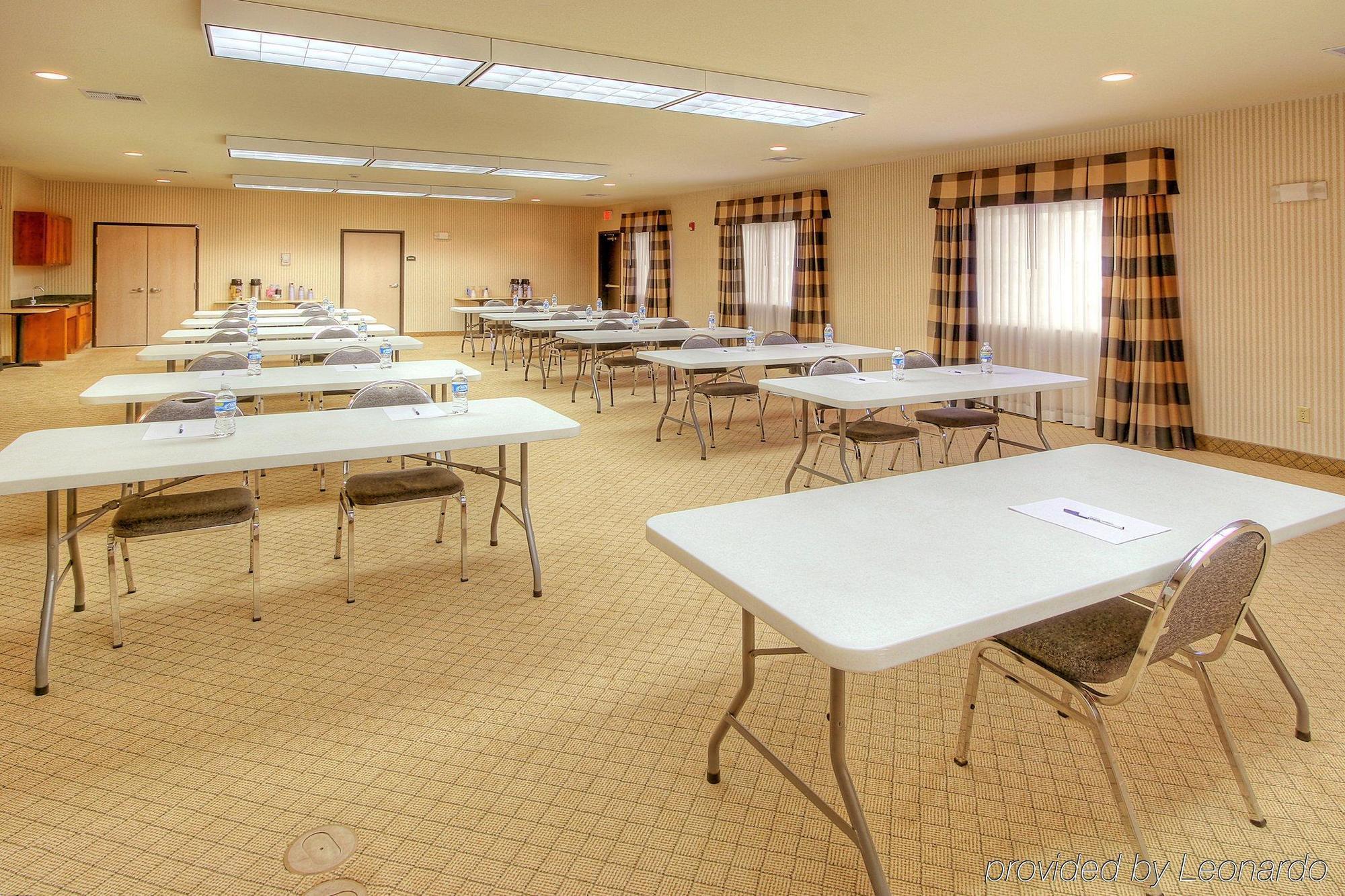 Hotel Express & Highway 54/70 By Ihg