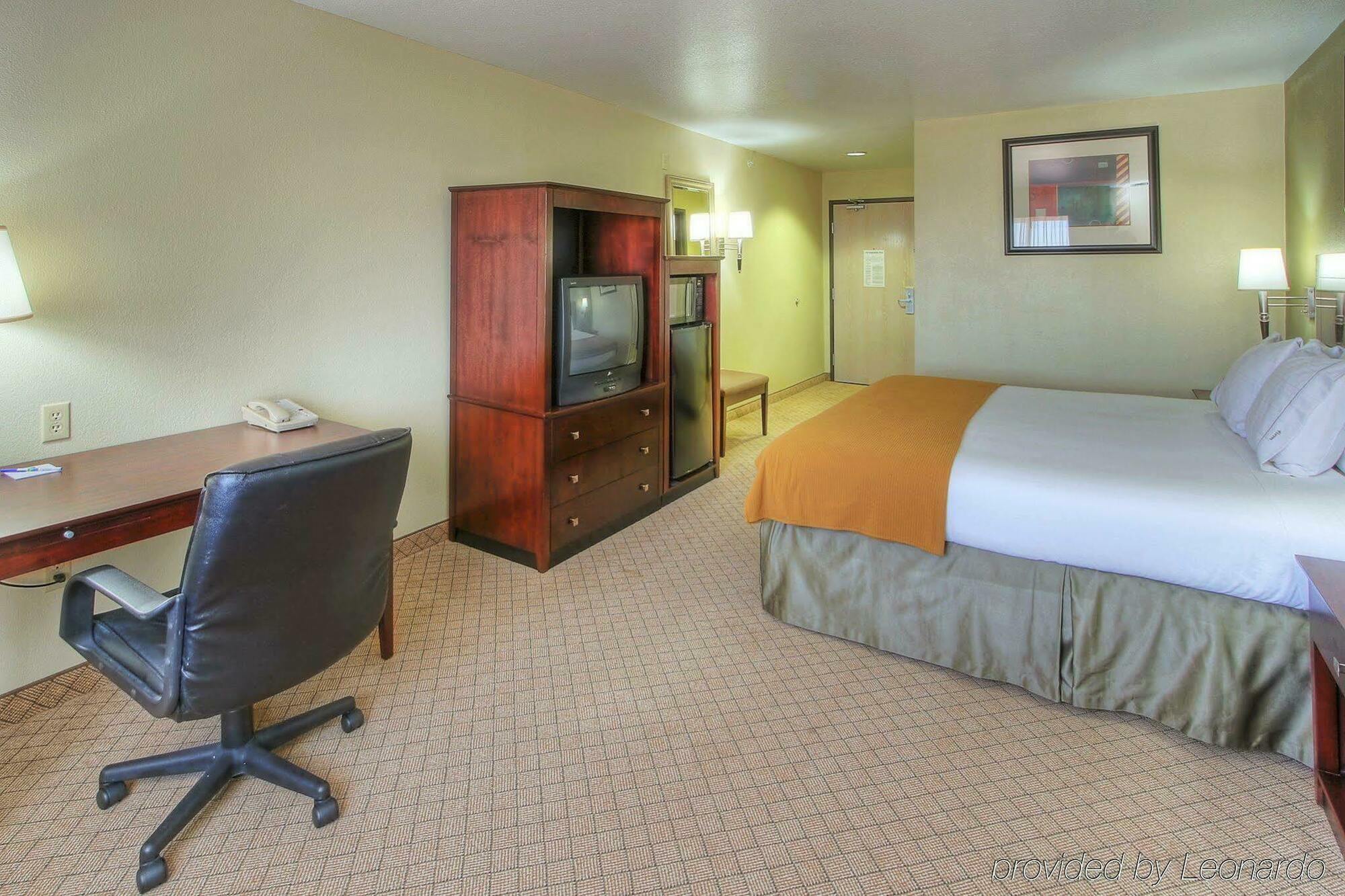 Express & Highway 54/70 By Ihg Alamogordo