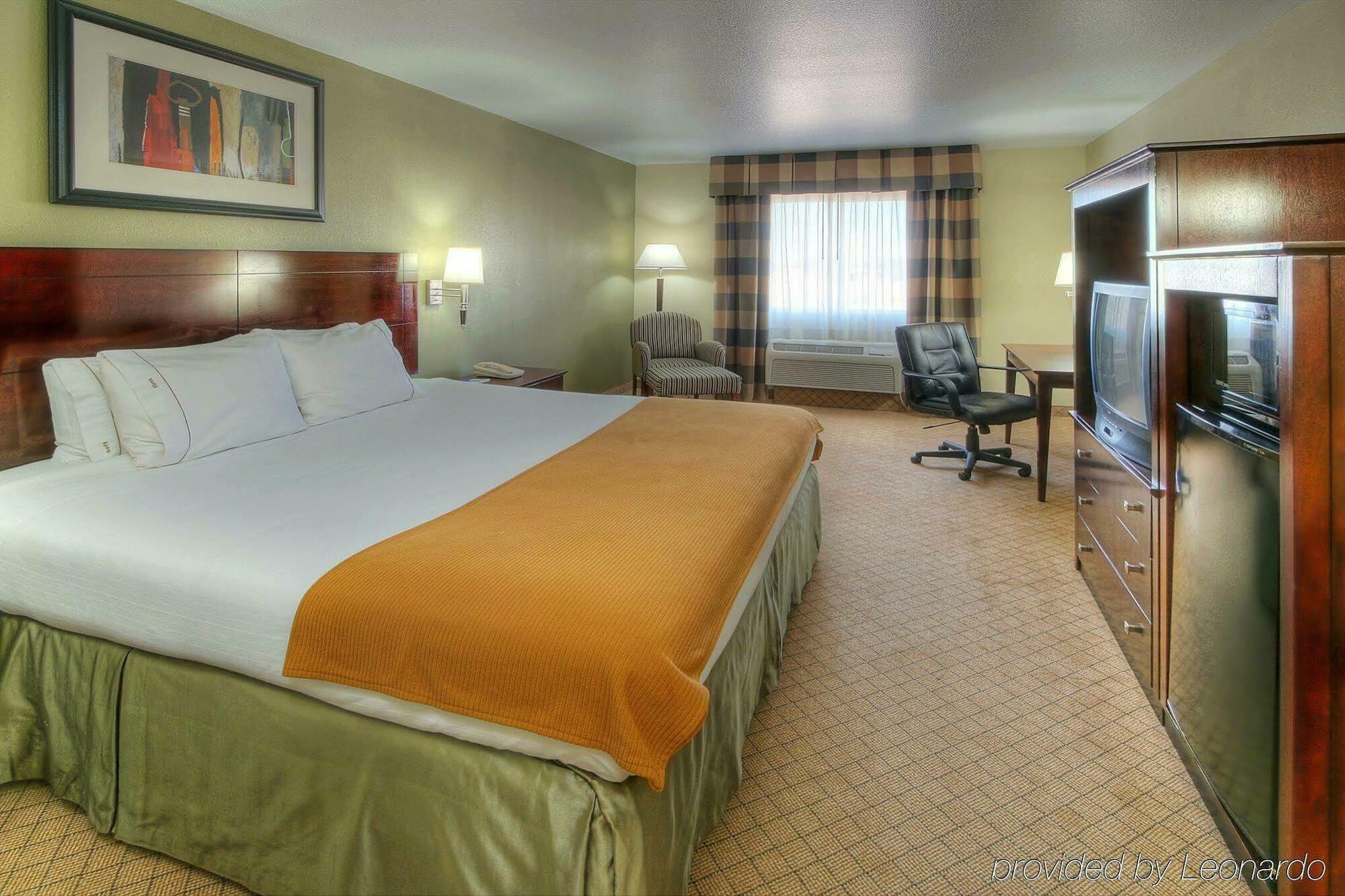 Express & Highway 54/70 By Ihg